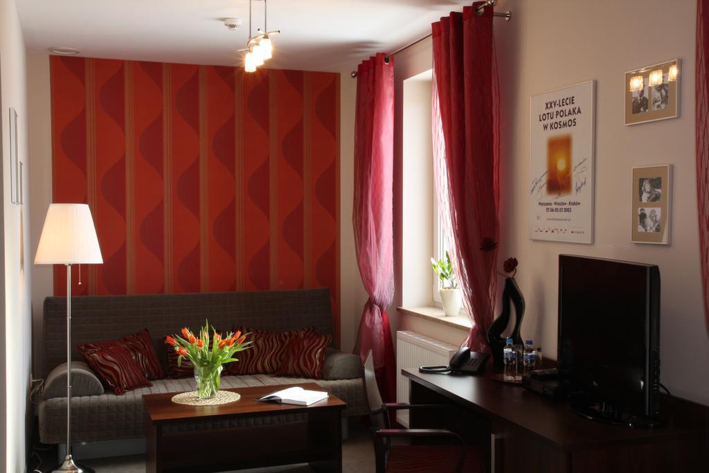 Hotel Kosmonauty Wroclaw-Airport Exterior foto